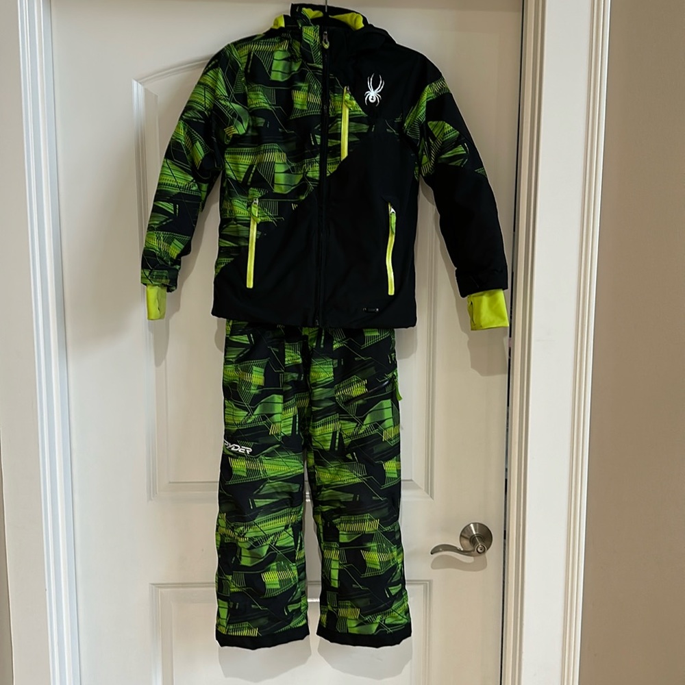Spyder Snow Coat and Pants Set Boy’s 8 10